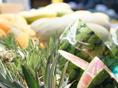 -三亚火车头万人海鲜广场