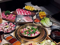 -蚂蚁洞·烤肉大营地(上海静安大悦城店)