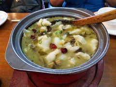 -周鱼小馆石锅酸菜鱼(活力汇店)