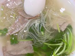 牛肉粉丝汤-小姜锅贴(凤凰街店)