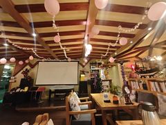 -月亮眼花园餐厅书吧酒吧