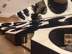 -涨巢·潮玩水疗局