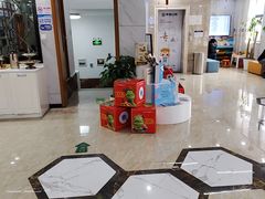 -茂菊口腔连锁(浦东南路店)
