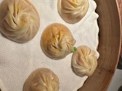 -桂满陇·蟹黄小笼汤包(环球港店)