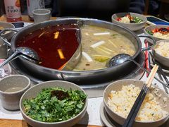 -肖肖酸萝卜鱼火锅(总店)