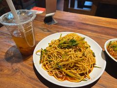 -万记麻辣烫国展总店