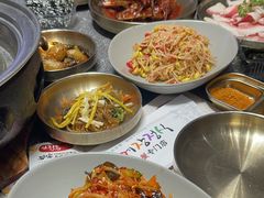 -草家酱蟹炭火烤肉店(珲春南路一店)