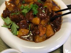 土豆炖牛腩-华春餐馆(鱼山路店)