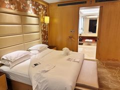 -襄阳富力皇冠假日酒店 · 大堂酒廊