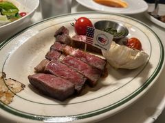 -MONICH牛排融合餐厅(和义大道购物中心店)