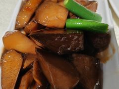 上海油焖笋-金枝玉叶上海人家食府(三里河店)