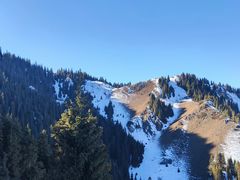 -丝绸之路山地度假区滑雪场
