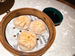 蟹粉汤包-松鹤面馆·古法焖肉面(观前店)