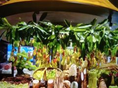 -雍容荟帝王蟹活龙虾展台自助(IFS黑金店)