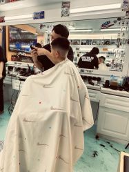 -DL BARBERSHOP男士理发店