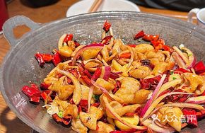 Stir-Fried Intestines with Small Chilies