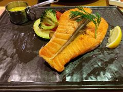 香煎三文鱼配柠檬汁-安妮意大利餐厅(国贸店)