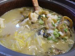 -周鱼小馆石锅酸菜鱼(活力汇店)