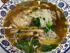 -邱芳粉店(迎宾大道旗舰店)