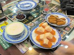-广信牛奶甜品世家(台东店)