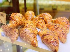 焦糖牛角包-PAPER STONE BAKERY(天环店)
