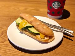 海盐香草风味鸡肉恰巴特-星巴克(红房子店)