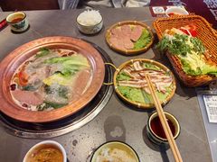 -阿婆情腊排骨火锅·野生菌季(古城旗舰店)
