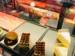 -星巴克(杭州西湖银泰1F店)