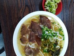 -花溪黄牛肉粉·金牌卤肉饭