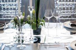 -花轿喜屋婚礼策划