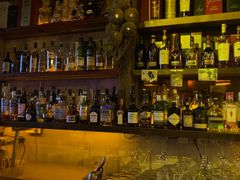 -城墙外BAR