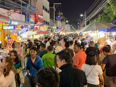 -周日夜市