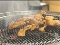 -围炉肉舍•炭烤活鳗•丹东海鲜烤肉(步行街店)