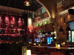 -FOUR PLAY BAR