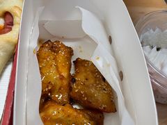 -必胜客(龙吴宅急送店)