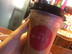 手冲丝袜奶茶-無牌小范·香港明星美食