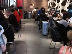 大堂-麦当劳(汉口火车站候车室店)