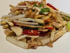 -桥边小楼·手工云南菜·古城观景小楼