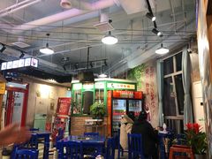 -马路边边串串香(空港新苑店)