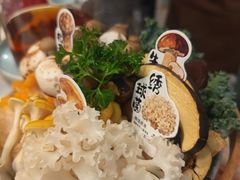 -洪氏嗨捞·猪肚鸡火锅(阳光天地店)
