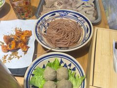 -洱火云南酸菜牛肉火锅(石景山当代商城店)