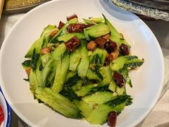 -鑫巴蜀小镇 · 水煮鱼专研店(玉桥店)