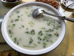 -美顺香食府鱼头老店(雪野湖店)