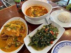 -Dang restaurant (patong phuket)