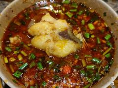 -肖肖酸萝卜鱼火锅(总店)