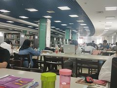 -湖北经济学院-图书馆