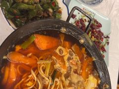 -霄汉牛三鲜湖北砂锅菜(万松园2店)