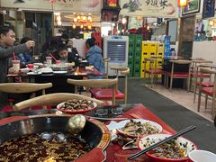 -烧哥美蛙肥肠鱼火锅·十五年社区店