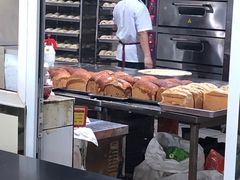 面包甜点陈列柜-钟楼大面包