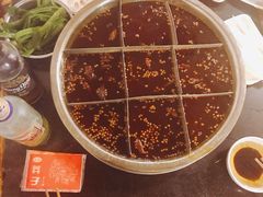 -邓莽子老火锅(中兴路总店)